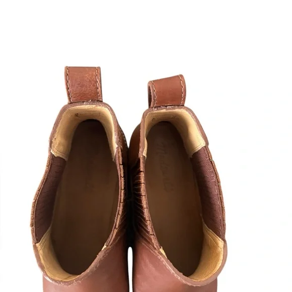 Madewell Flat Chelsea Boots in Leather J8295 - Picture 13 of 16